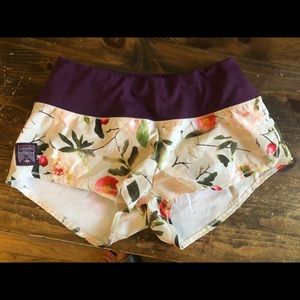 Like new Oiselle Roga running shorts! Just like lululemon speed short size 2!